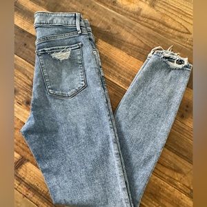 Abercrombie & Fitch | High Rise Super Skinny Ankle 29 / | 8 Long